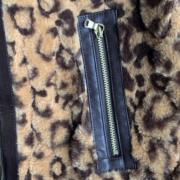 Chicos Faux-Fur Leopard Vest - Extra Small - EUC - Picture 9 of 9